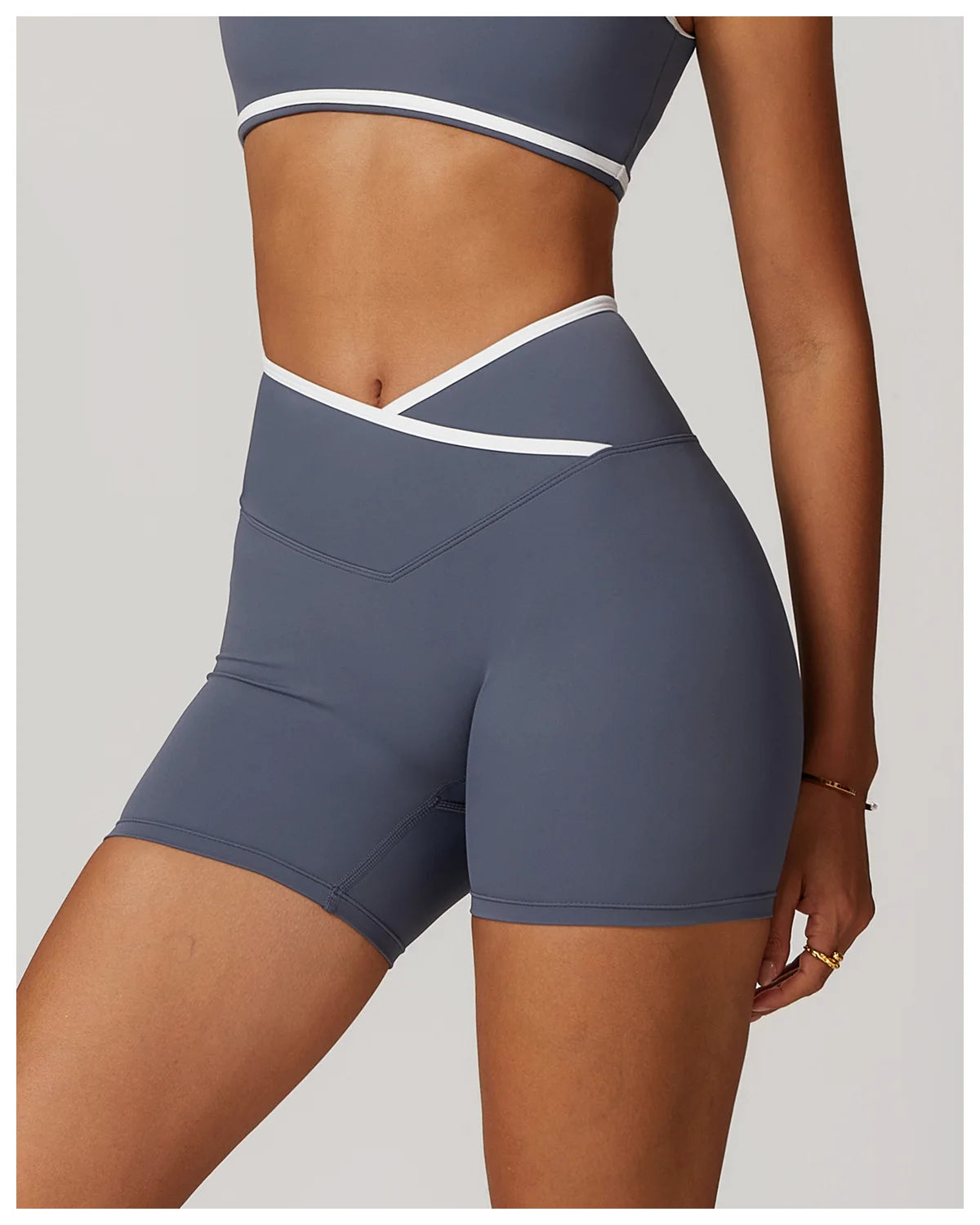 Vibe Short – Sculpting V-Waist Shorts