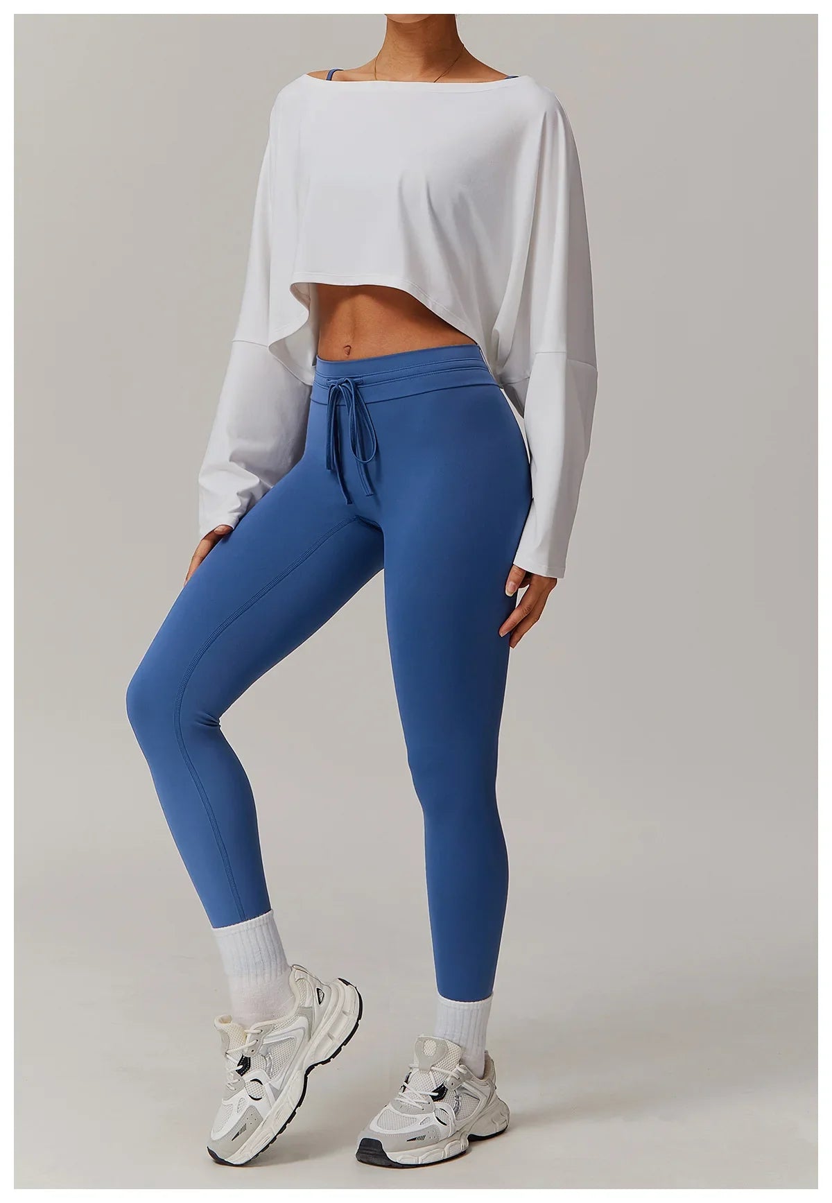 Cloud Off – Flow Lounge Top