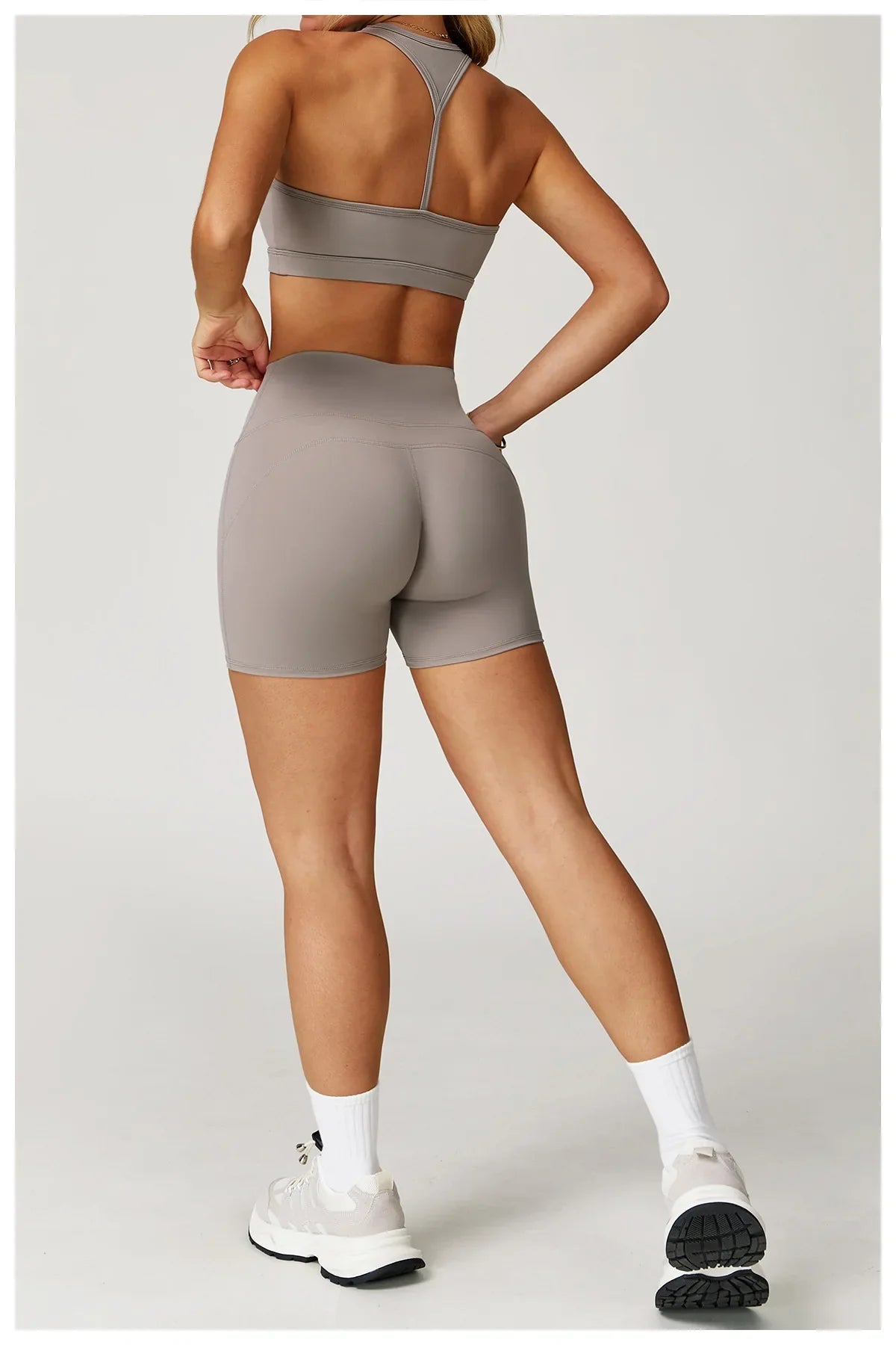 Form Short – Seamless Contour Fit