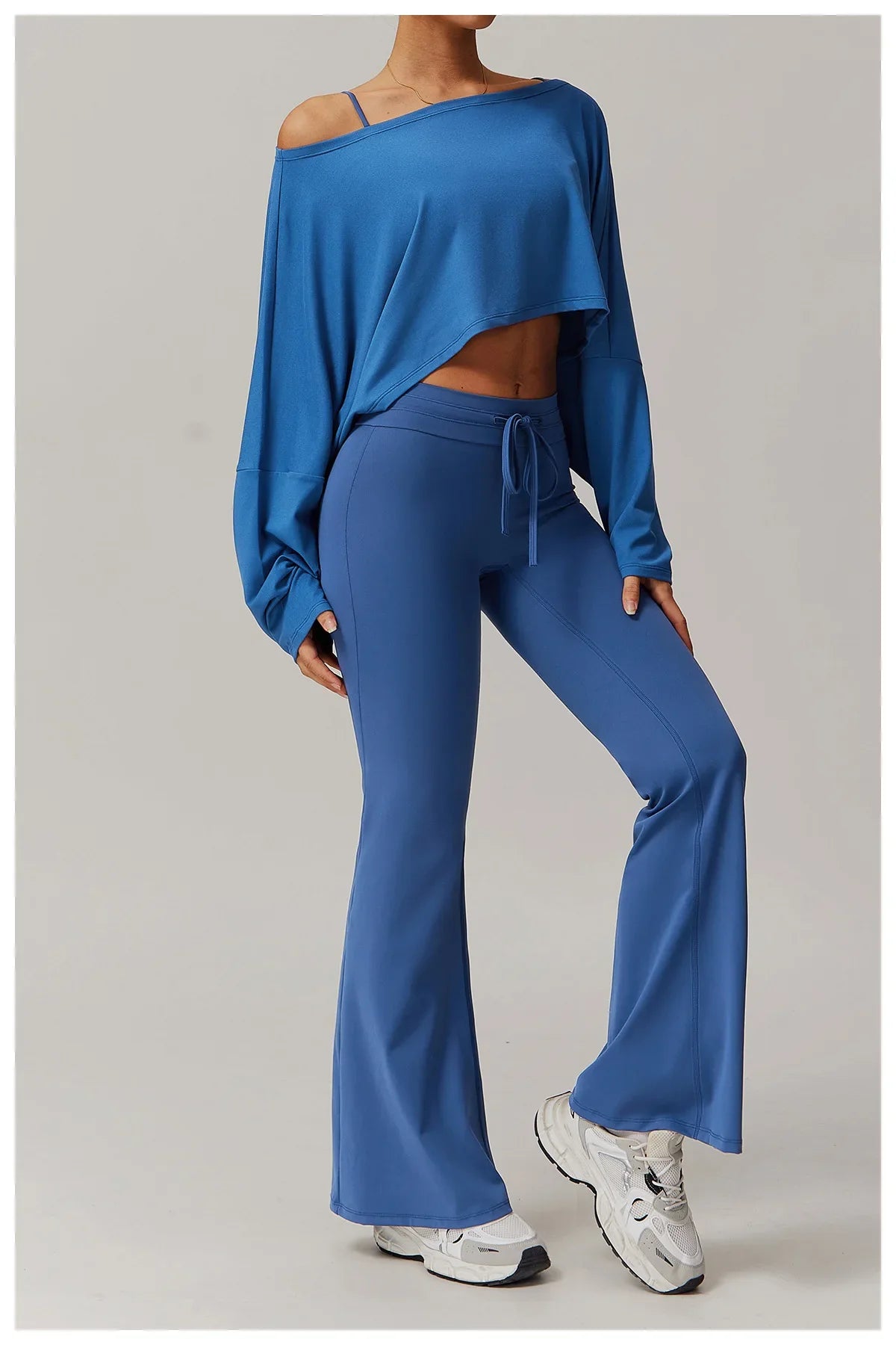 Cloud Off – Flow Lounge Top